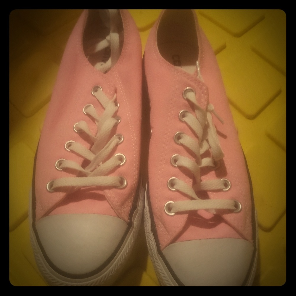 Light Pink Converse